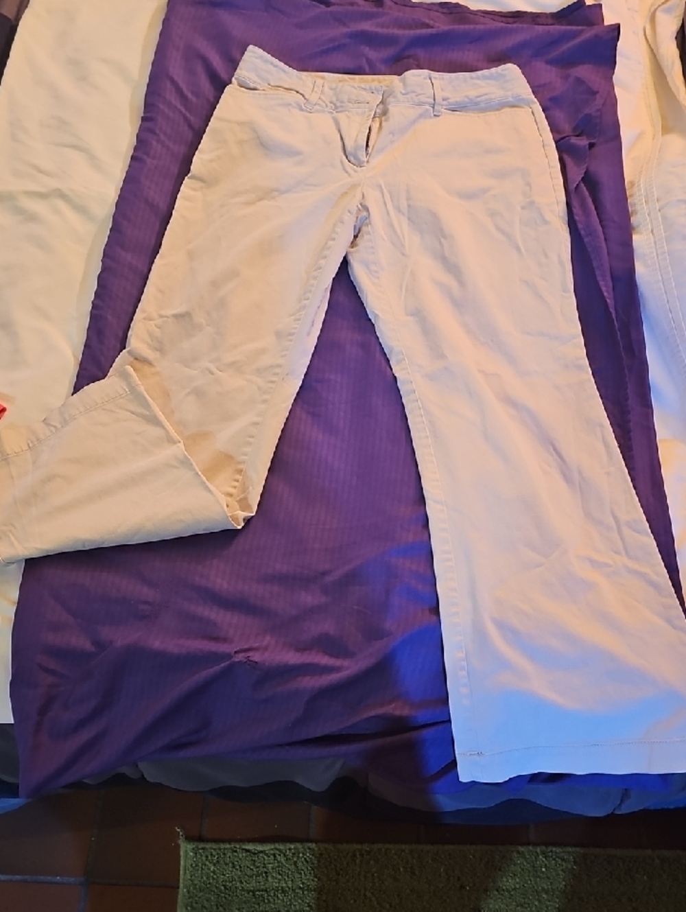 LOFT Curvy Tan Khaki Pants